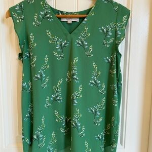 Green floral v-neck silky top